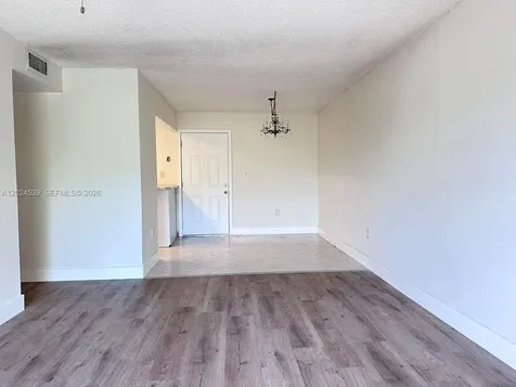 365 NE 125th Street North Miami FL 33161