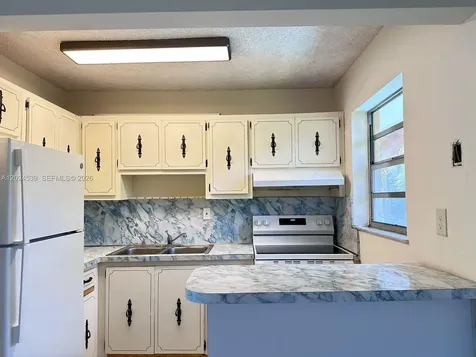 365 NE 125th Street North Miami FL 33161