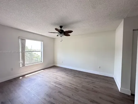 365 NE 125th Street North Miami FL 33161