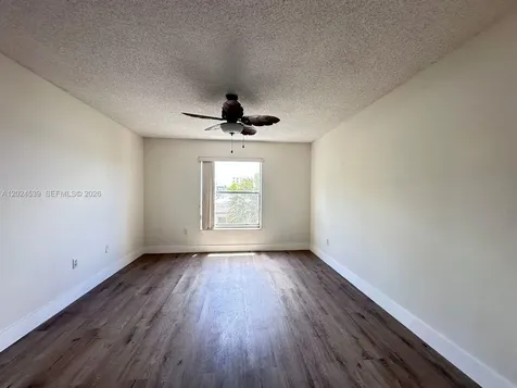 365 NE 125th Street North Miami FL 33161