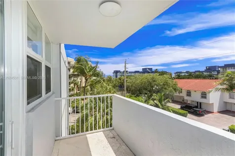 16518 NE 26th Avenue North Miami Beach FL 33160