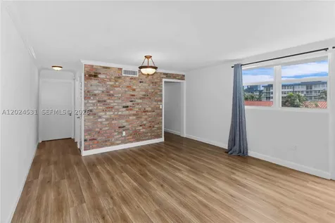 16518 NE 26th Avenue North Miami Beach FL 33160