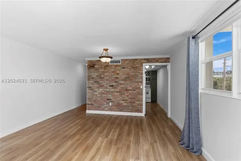 16518 NE 26th Avenue North Miami Beach FL 33160