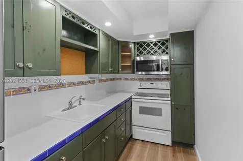 16518 NE 26th Avenue North Miami Beach FL 33160