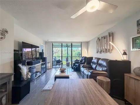 2900 NW 42nd Avenue Coconut Creek FL 33066