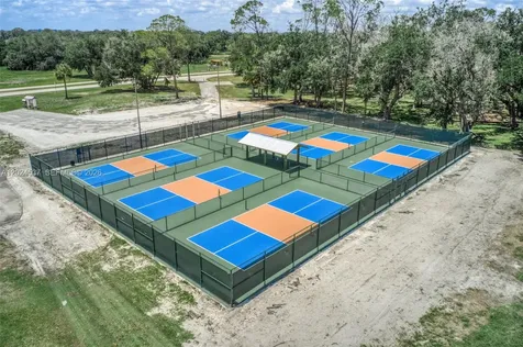1613 Duane Palmer Sebring FL 33876