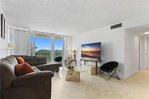 100 Bayview Drive Sunny Isles Beach FL 33160