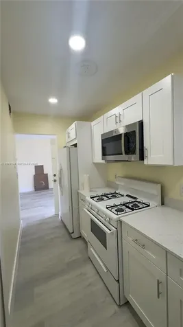 12890 NE 8th Avenue North Miami FL 33161