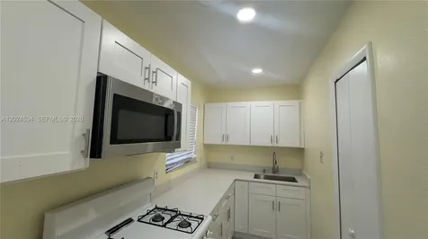 12890 NE 8th Avenue North Miami FL 33161