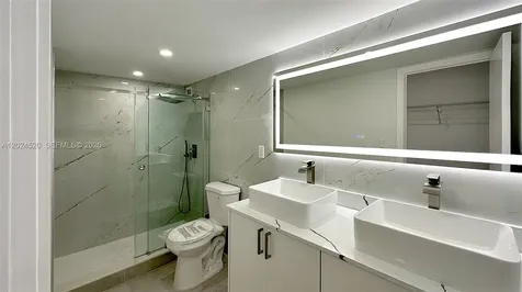 2750 NE 183rd Street Aventura FL 33160