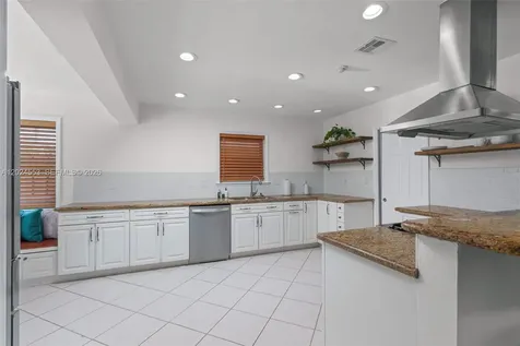 3627 NE 19th Avenue Oakland Park FL 33308