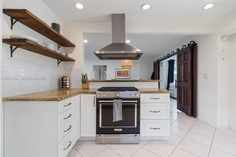 3627 NE 19th Avenue Oakland Park FL 33308