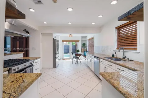 3627 NE 19th Avenue Oakland Park FL 33308