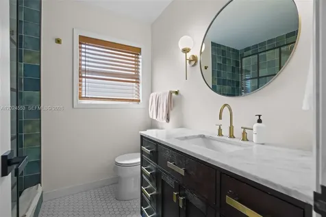 3627 NE 19th Avenue Oakland Park FL 33308