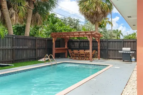 3627 NE 19th Avenue Oakland Park FL 33308