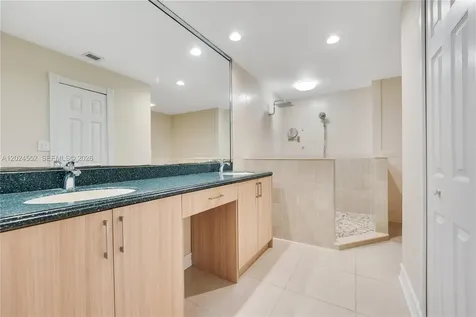 3719 Estepona Avenue Doral FL 33178