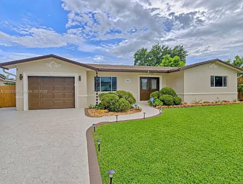1841 NW 113th Avenue Pembroke Pines FL 33026