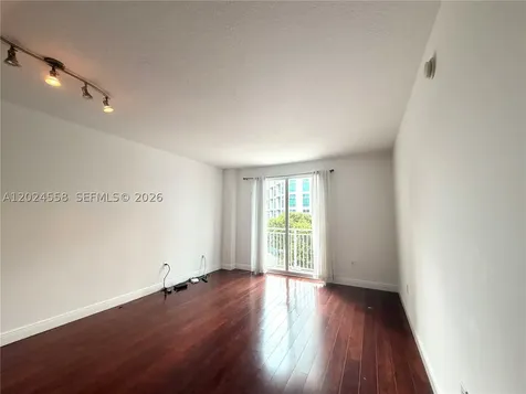 7290 SW 90th Street Miami FL 33156