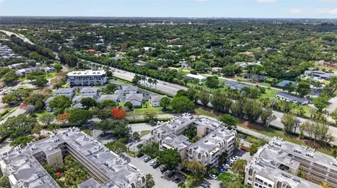7920 Camino Real Miami FL 33143
