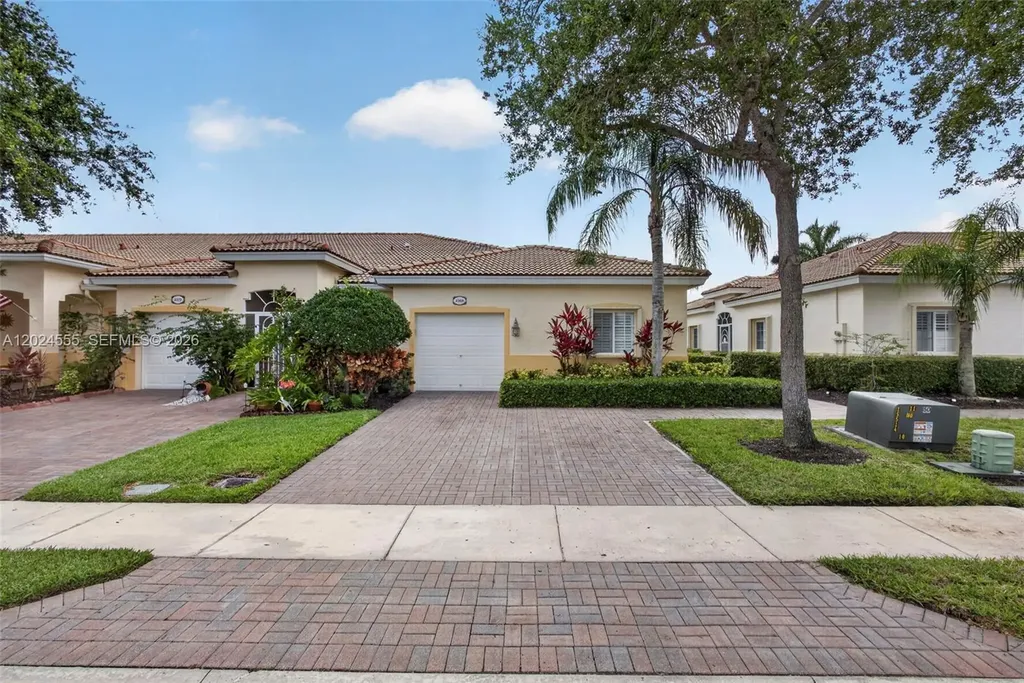 2368 Windjammer Way West Palm Beach FL 33411