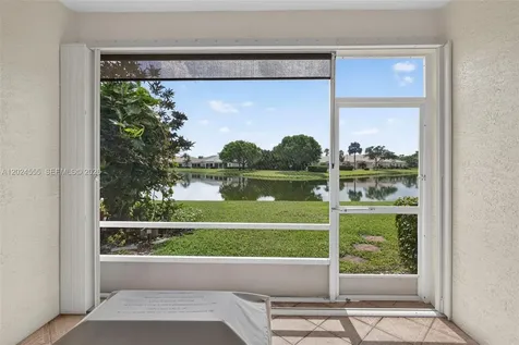2368 Windjammer Way West Palm Beach FL 33411