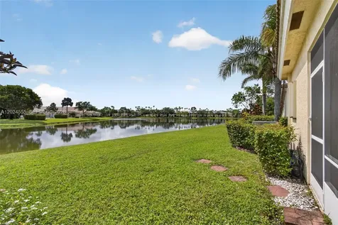 2368 Windjammer Way West Palm Beach FL 33411