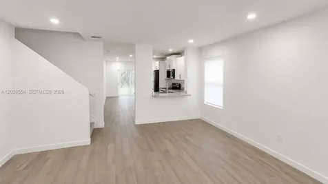 619 NE 4th Street Florida City FL 33034