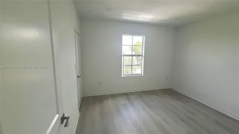 619 NE 4th Street Florida City FL 33034