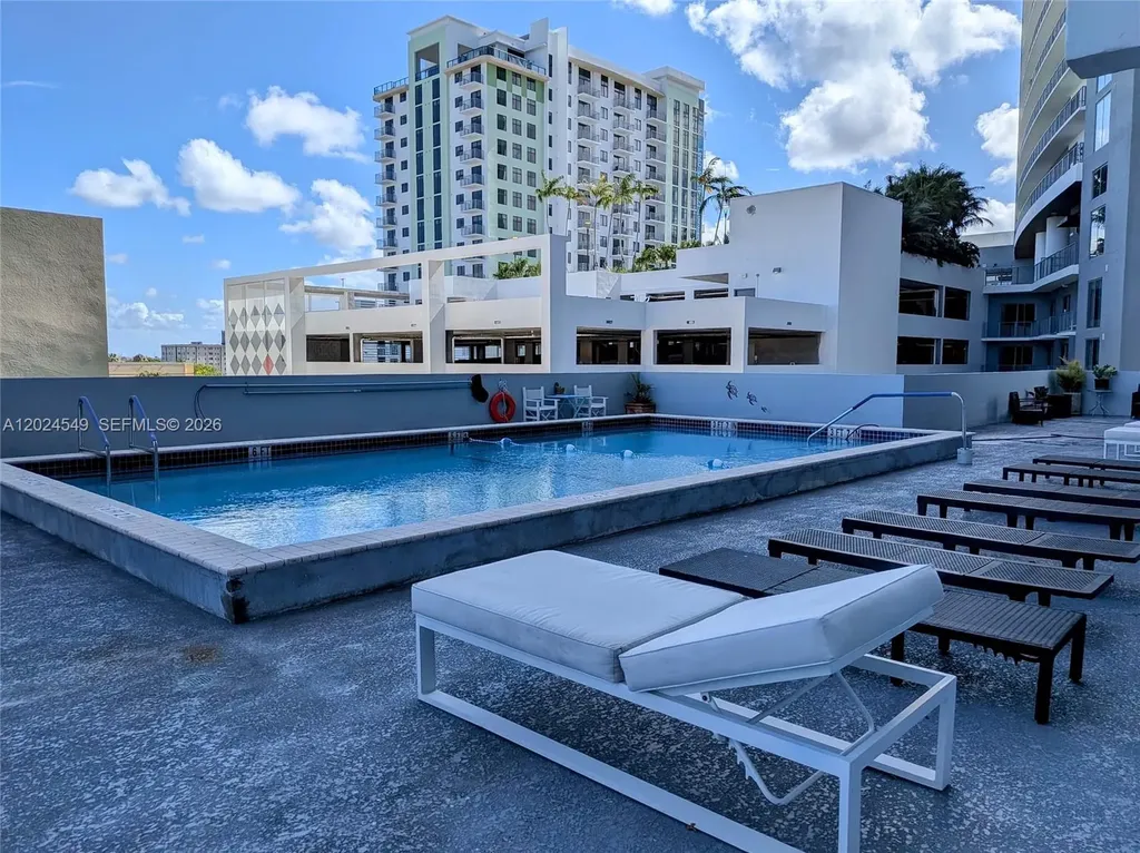 1720 Harrison Street Hollywood FL 33020