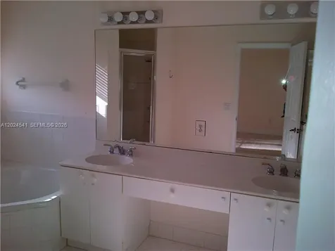 5702 NW 112 Court Doral FL 33178