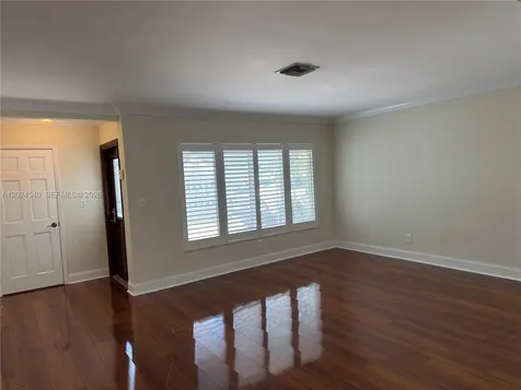 1660 NW 42nd Street Oakland Park FL 33309