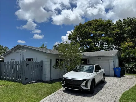 1660 NW 42nd Street Oakland Park FL 33309