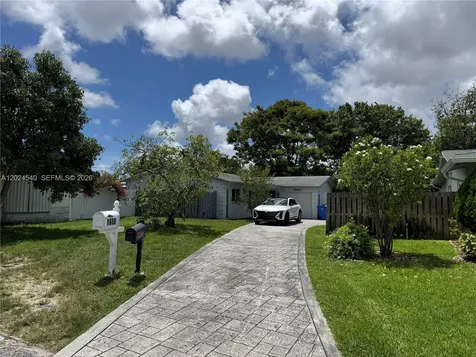 1660 NW 42nd Street Oakland Park FL 33309