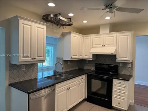1660 NW 42nd Street Oakland Park FL 33309
