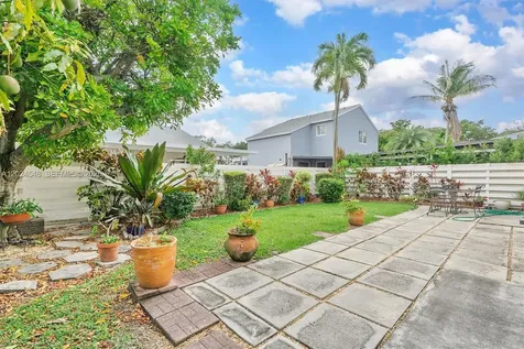 14515 SW 139th Ave Circle E Miami FL 33186
