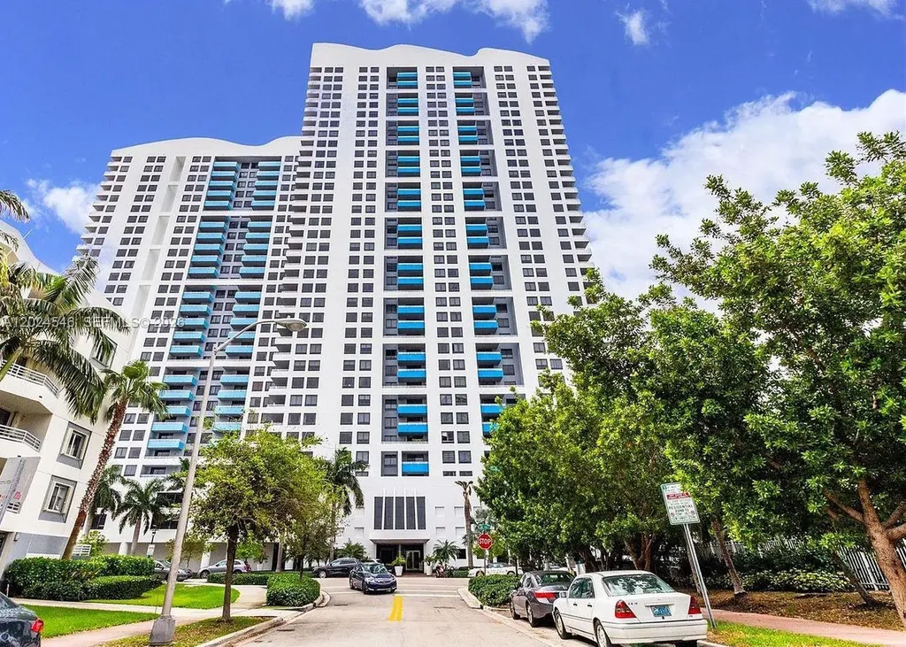 1330 West Avenue Miami Beach FL 33139