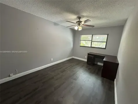 29 Madrid Lane Davie FL 33324