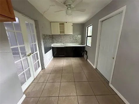 29 Madrid Lane Davie FL 33324