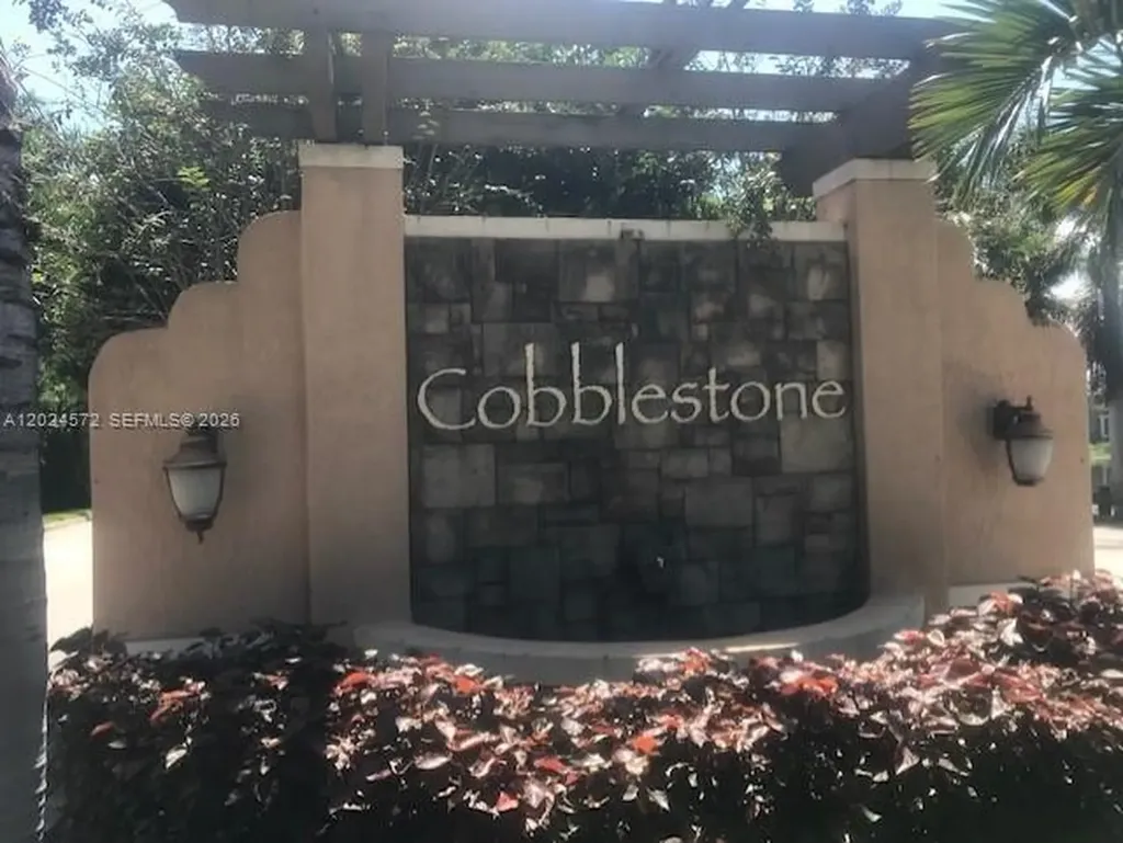 1424 SW 147th Avenue Pembroke Pines FL 33027