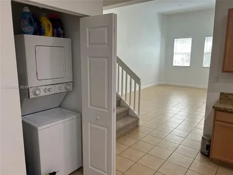 1424 SW 147th Avenue Pembroke Pines FL 33027