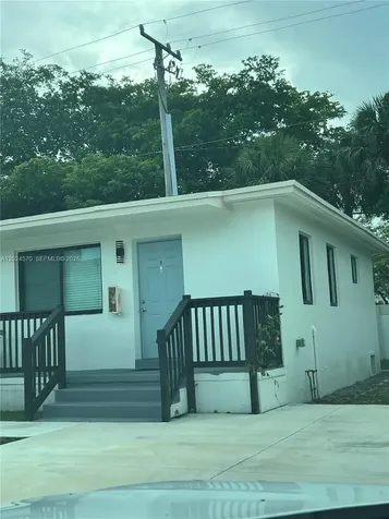 12400 NE 11th Court North Miami FL 33161