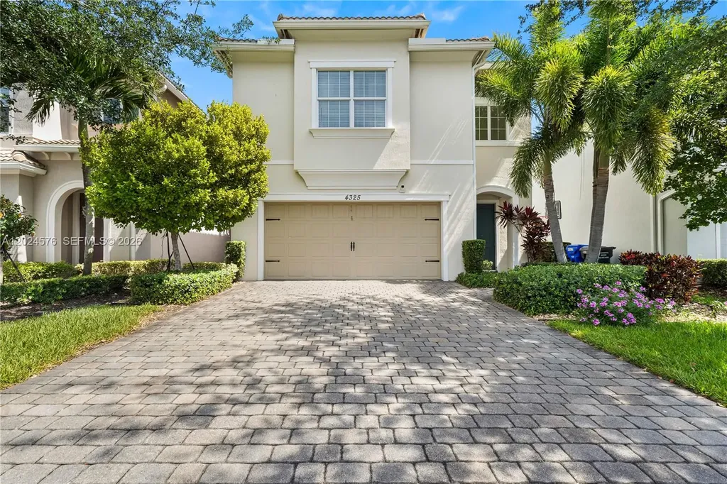 4325 Large Leaf Lane Hollywood FL 33021