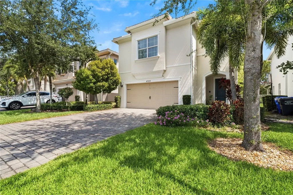 4325 Large Leaf Lane Hollywood FL 33021