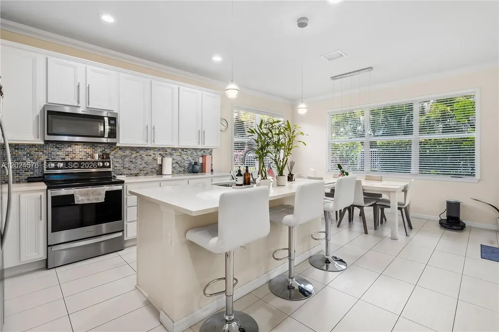 4325 Large Leaf Lane Hollywood FL 33021