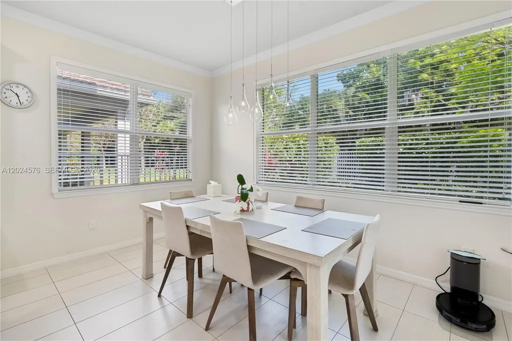 4325 Large Leaf Lane Hollywood FL 33021
