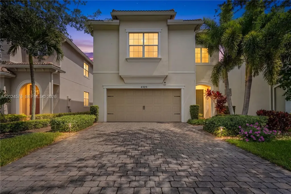 4325 Large Leaf Lane Hollywood FL 33021