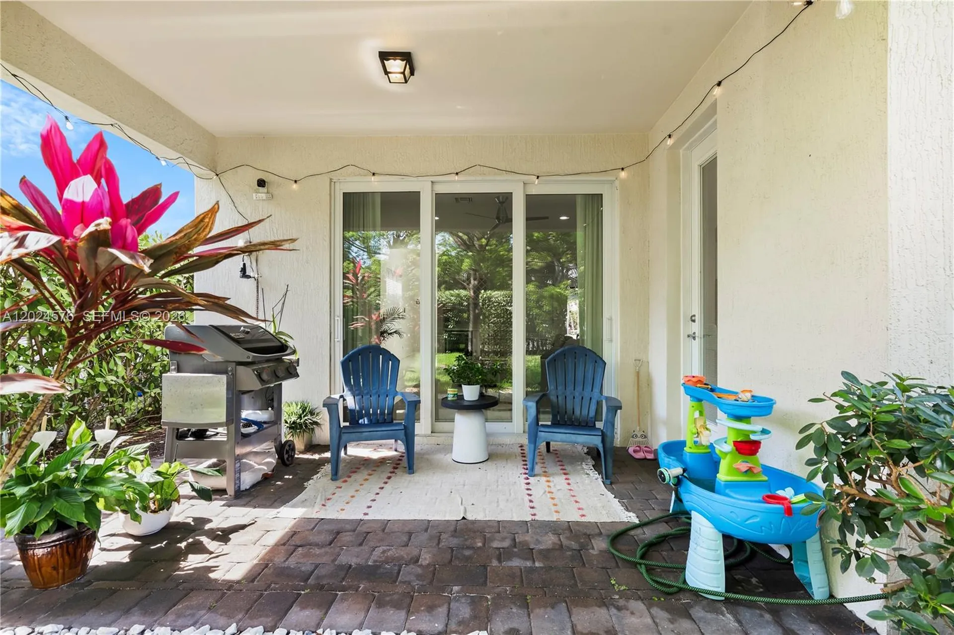 4325 Large Leaf Lane Hollywood FL 33021