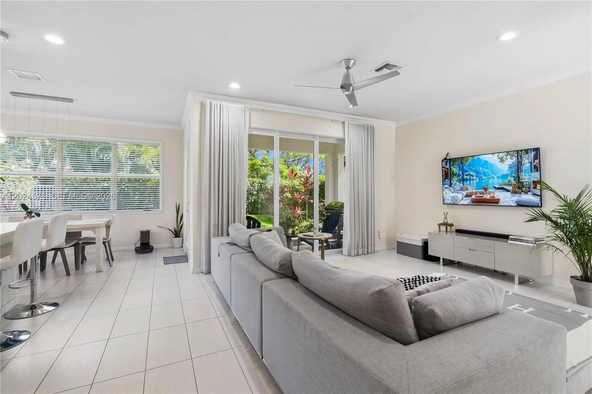 4325 Large Leaf Lane Hollywood FL 33021