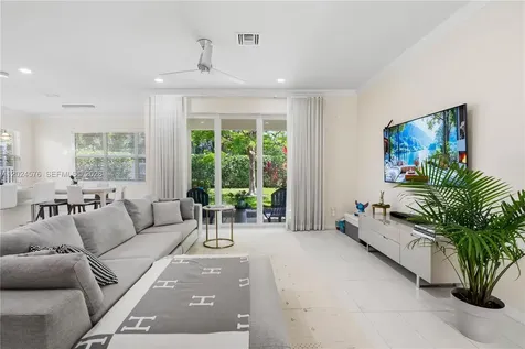 4325 Large Leaf Lane Hollywood FL 33021