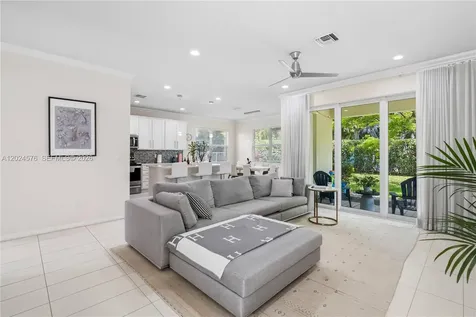 4325 Large Leaf Lane Hollywood FL 33021